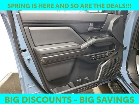 Used 2025 Toyota 4Runner SR5 image 5