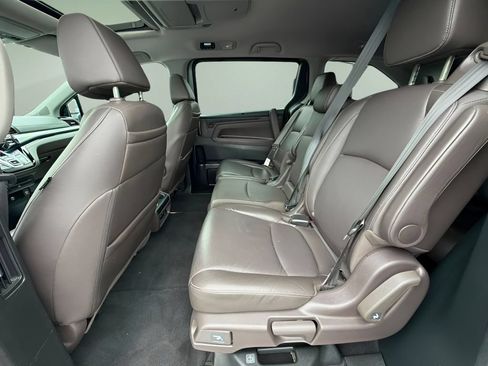 Used 2023 Honda Odyssey Touring image 18