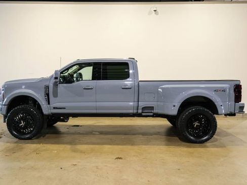 Used 2026 Ford F450 Platinum w/ Platinum Plus Package image 7