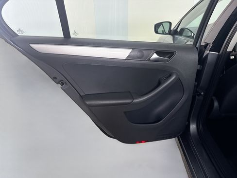 Used 2018 Volkswagen Jetta S FWD image 25