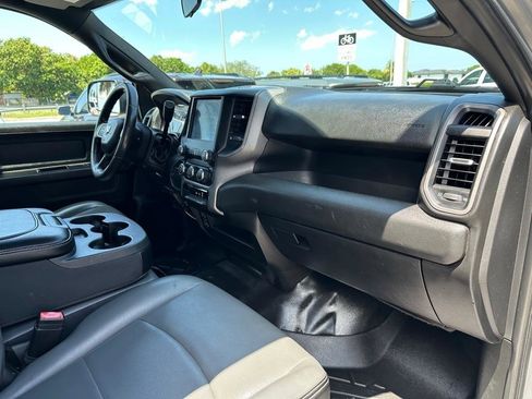 Used 2022 RAM 3500 Tradesman w/ Chrome Appearance Group AWD/4WD image 29