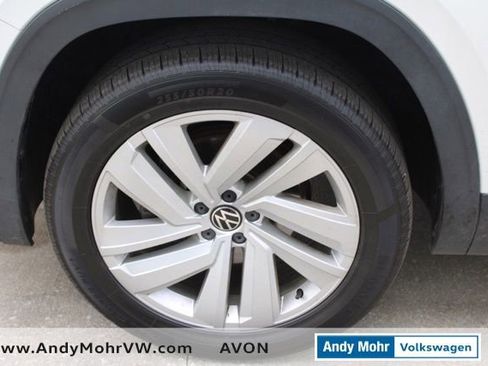 Used 2020 Volkswagen Atlas Cross Sport SE w/ Towing Package image 15