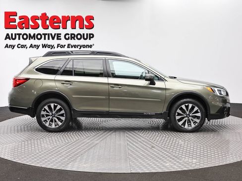 Used 2016 Subaru Outback 3.6R Limited image 4