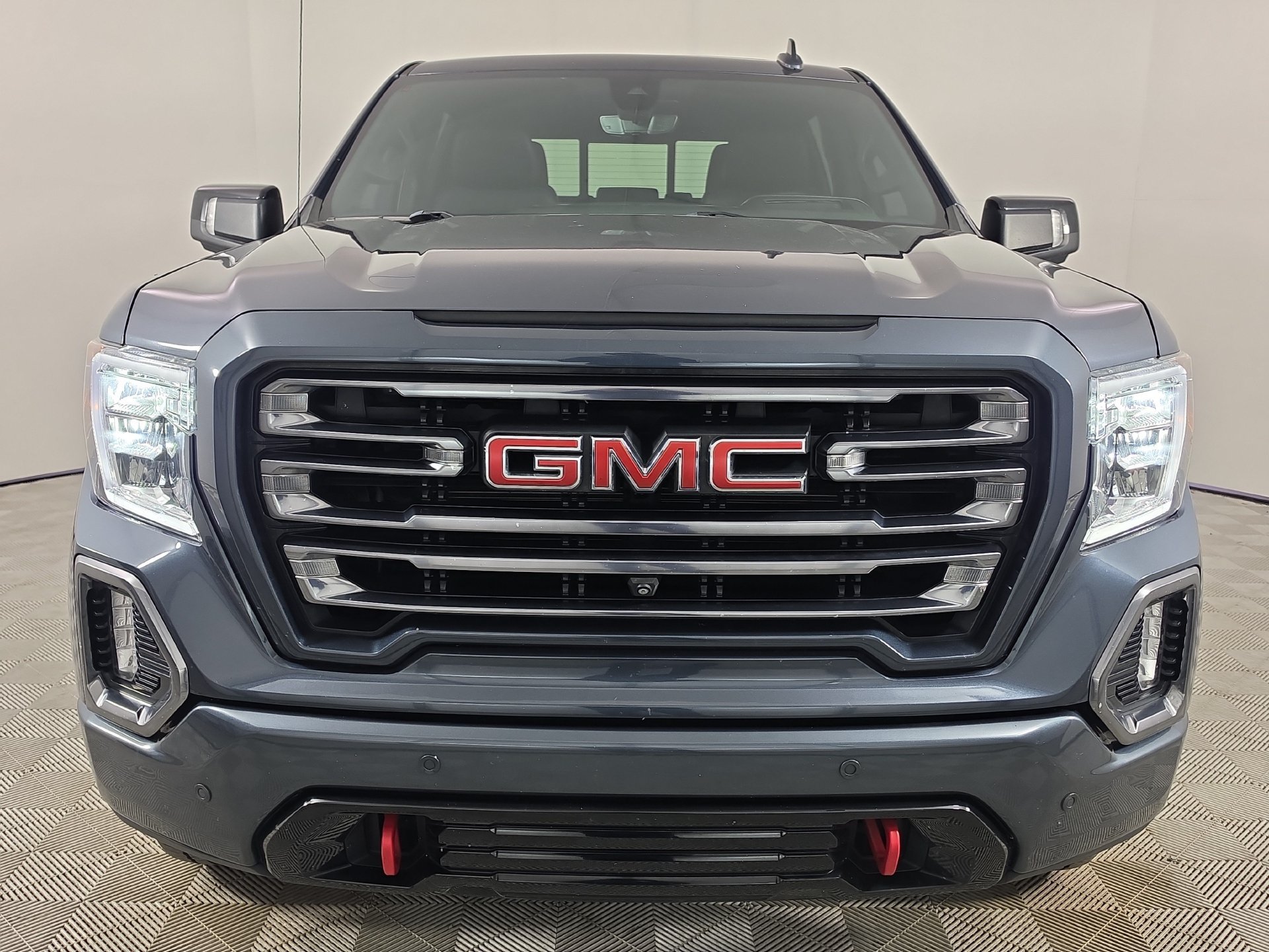 Used 2021 GMC Sierra 1500 AT4 w/ AT4 Value Package AWD/4WD image 2