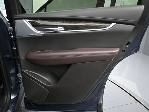 Used 2024 Cadillac XT6 Premium Luxury w/ Technology Package image 21