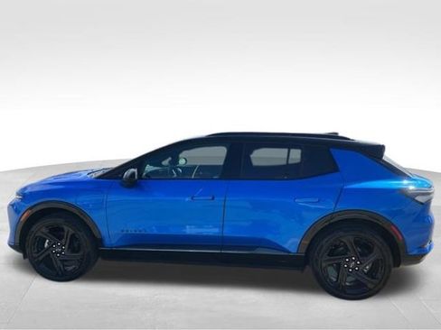 New 2026 Chevrolet Equinox EV RS image 10