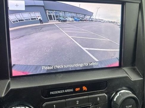 Used 2020 Ford F150 XLT image 30