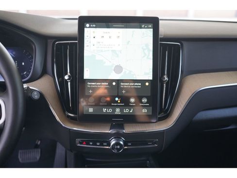 New 2026 Volvo XC60 B5 Plus w/ Climate Package PRO image 15