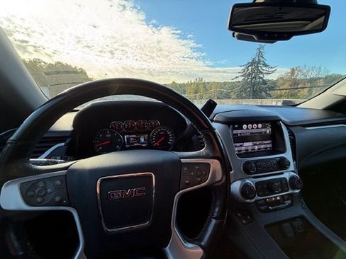 Used 2020 GMC Yukon XL SLT image 19