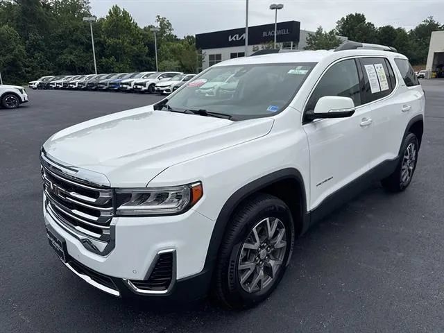 Used 2023 GMC Acadia SLE w/ Driver Convenience Package FWD image 4