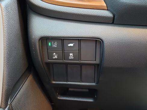 Used 2017 Honda CR-V Touring image 17