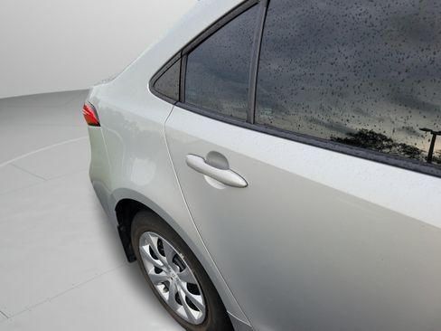 Used 2023 Toyota Corolla LE FWD image 17