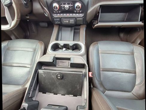 Used 2020 GMC Sierra 2500 Denali w/ Denali Ultimate Package image 12