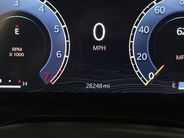 Used 2022 Jeep Grand Cherokee L Laredo w/ Luxury Tech Group I AWD/4WD image 17