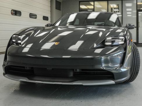 Used 2022 Porsche Taycan 4S AWD/4WD image 11