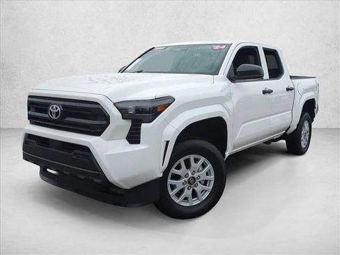 Used 2024 Toyota Tacoma SR image 1