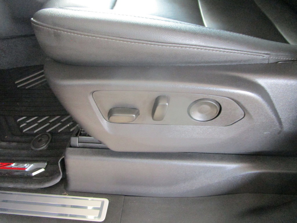 Used 2025 Chevrolet Silverado 1500 LT Trail Boss w/ Convenience Package II AWD/4WD image 37