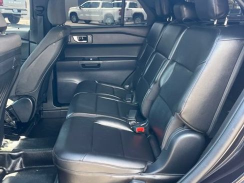 Used 2020 Ford Explorer 4WD Police Interceptor w/ Ultimate Wiring Package image 30