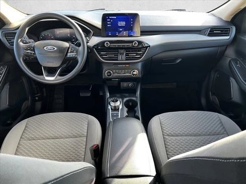 Used 2020 Ford Escape SE image 19