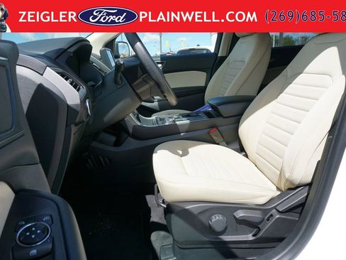 Used 2024 Ford Edge SE AWD/4WD image 15