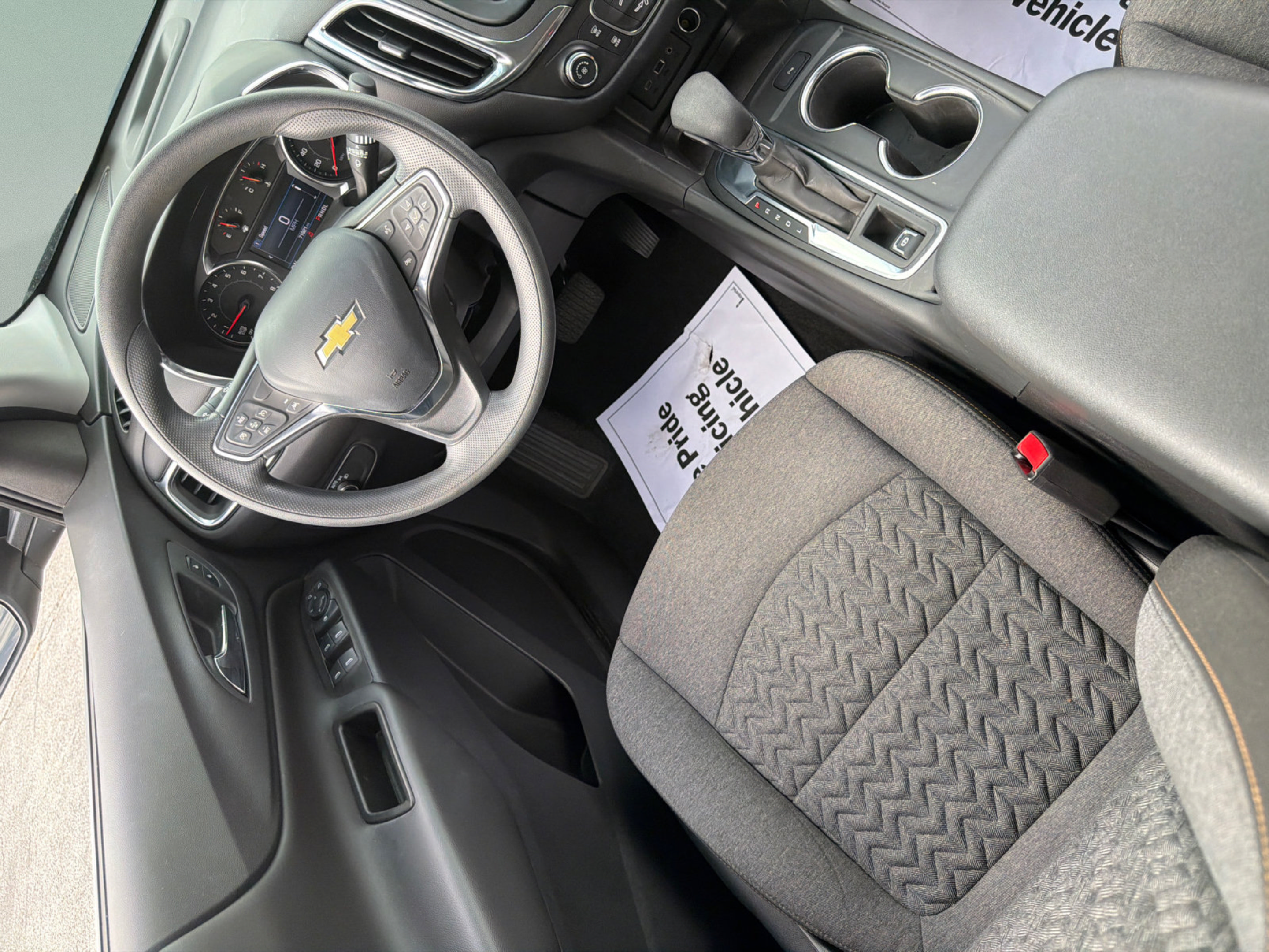 Used 2024 Chevrolet Equinox LT FWD image 14