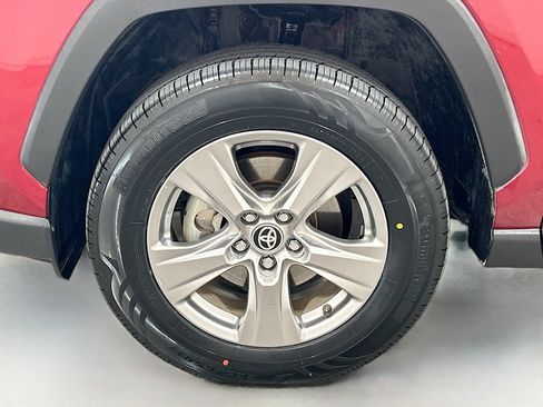 Used 2023 Toyota RAV4 LE AWD/4WD image 27