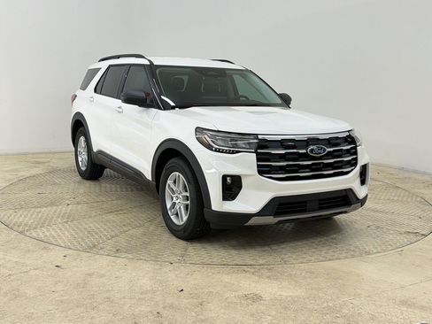New 2026 Ford Explorer Active w/ Active Comfort Package RWD image 7