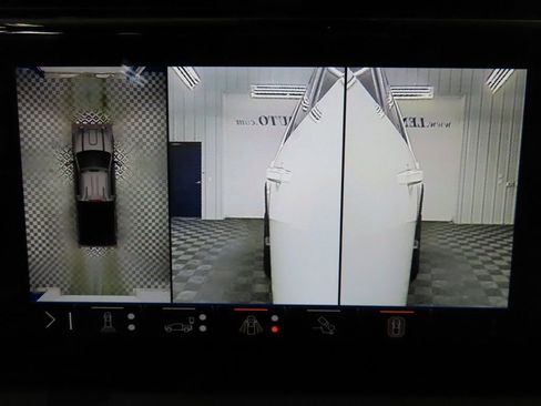 Used 2024 GMC Sierra 2500 AT4X image 23