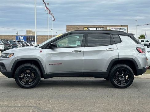 Certified 2023 Jeep Compass Trailhawk AWD/4WD image 7
