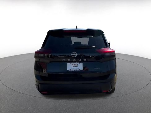 Used 2025 Nissan Rogue SV image 12