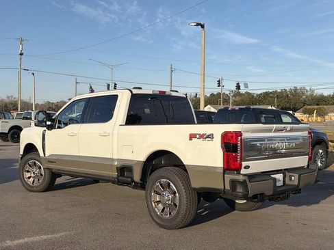 New 2026 Ford F250 King Ranch w/ FX4 Off-Road Package image 32