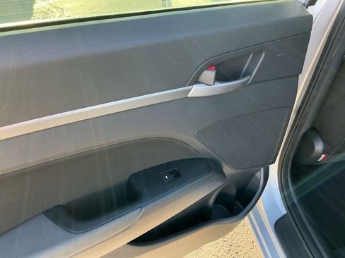 Used 2018 Hyundai Elantra SEL w/ Cargo Package image 21