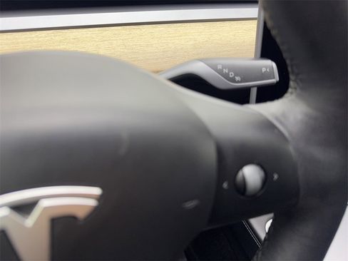 Used 2021 Tesla Model Y Performance image 57