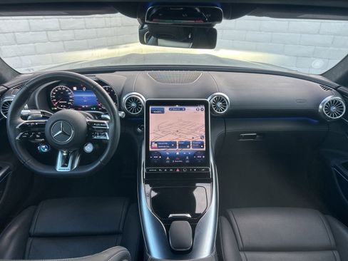 Used 2023 Mercedes-Benz SL 63 AMG 4MATIC image 11