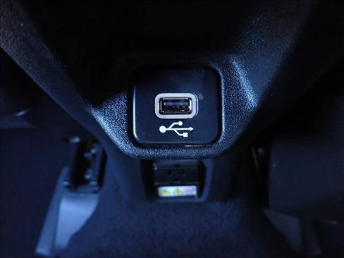 Used 2019 Jeep Renegade Trailhawk AWD/4WD image 10