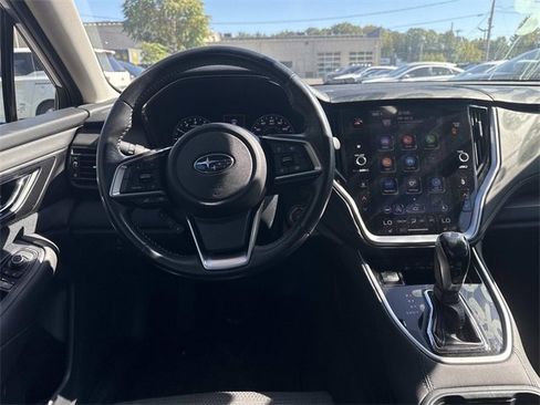 Used 2021 Subaru Outback Premium image 5