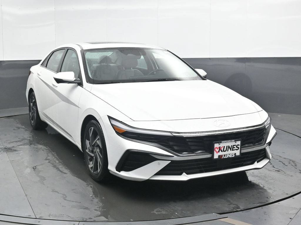 Used 2024 Hyundai Elantra Limited FWD image 5