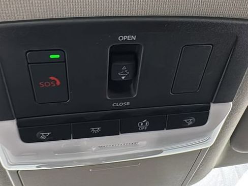 New 2025 Nissan Sentra SR w/ SR Premium Package FWD image 27