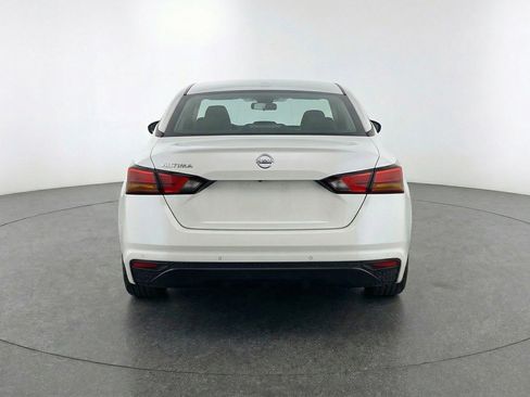 Used 2025 Nissan Altima 2.5 SV FWD image 7