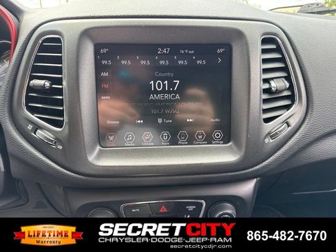 Used 2021 Jeep Compass Trailhawk AWD/4WD image 27