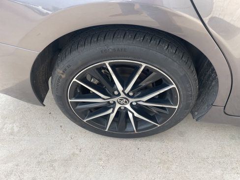 Used 2024 Toyota Camry SE w/ Cold Weather Package AWD/4WD image 7