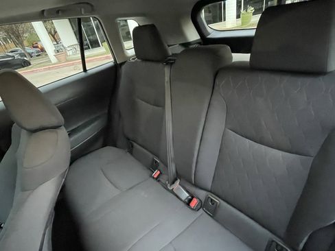 Used 2026 Toyota Corolla Cross LE image 24