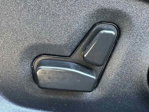 Used 2021 Jeep Compass Limited AWD/4WD image 12