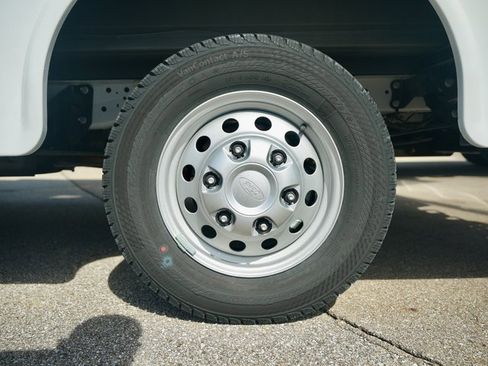 Used 2024 Ford Transit 350 AWD w/ Interior Upgrade Package image 20