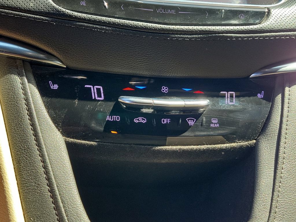 Used 2019 Cadillac XT5 Luxury FWD image 27