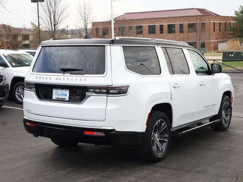 Certified 2023 Jeep Grand Wagoneer 4WD image 4
