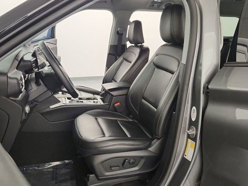 Used 2022 Ford Explorer XLT w/ Equipment Group 202A image 13