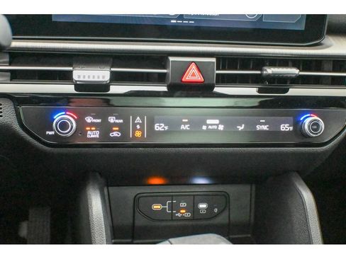 New 2026 Kia Sportage X-Line w/ X-Line Technology Package image 32