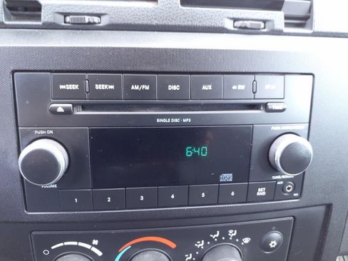 Used 2011 Dodge Dakota Big Horn image 22