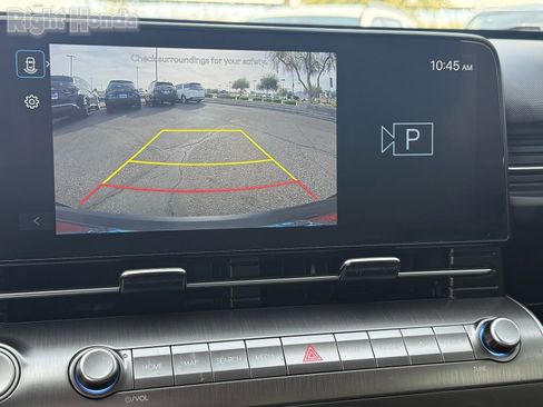 Used 2025 Hyundai Kona SE image 21